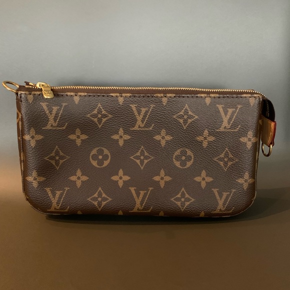 SOLD Louis Vuitton Pochette Accessories Monogram Canvas - Picture 3 of 15